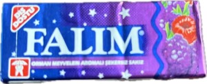 Turecka guma do żucia bez cukru owocowa Falim z wróżba