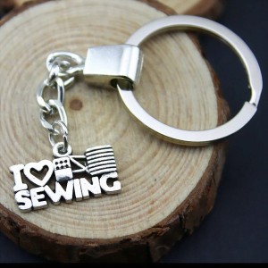 Breloczek krawcowa prezent dla krawcowej 111