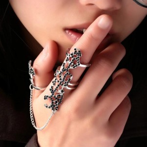 Pierścionek na dwa palce orientalny czarny 24