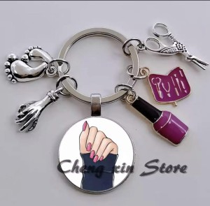 Breloczek brelok do kluczy kosmetyczka stylistka paznokci brylok 221