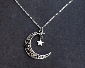 Posrebrzany łańcuszek naszyjnik gwiazda księżyc 24